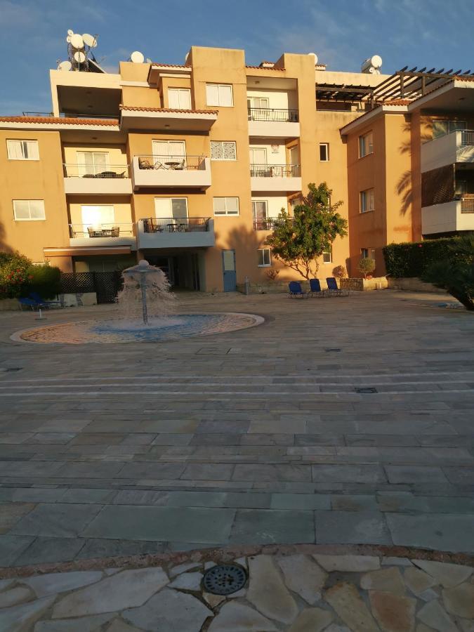 Iris Village, Near Kings Avenue Mall - By Imh Travel & Tours パ フォス エクステリア 写真